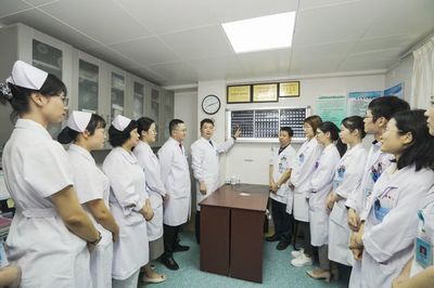 Nature子刊重磅发表 我院郝伟超博士立足国际前沿，健康科学项目推动肿瘤研究新突破